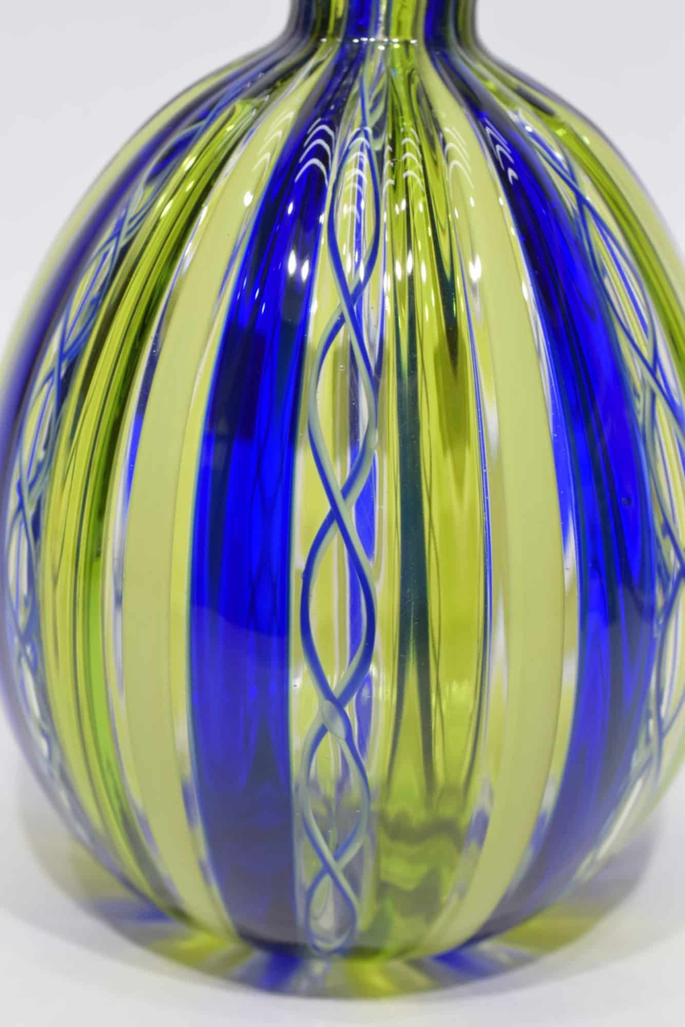 Bottle With Reticello In Murano Glass - (Art. 11962)