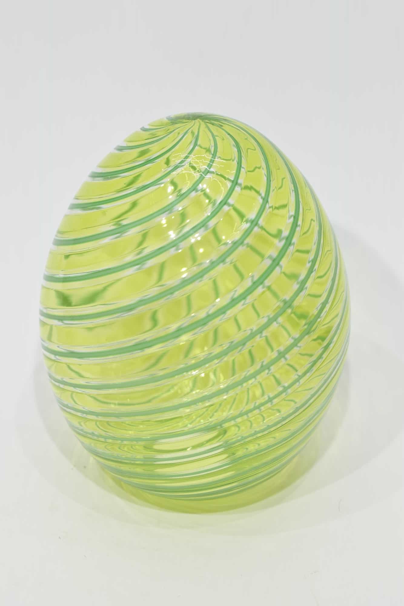 Egg With Filigree In Murano Glass - (Art. 11923)